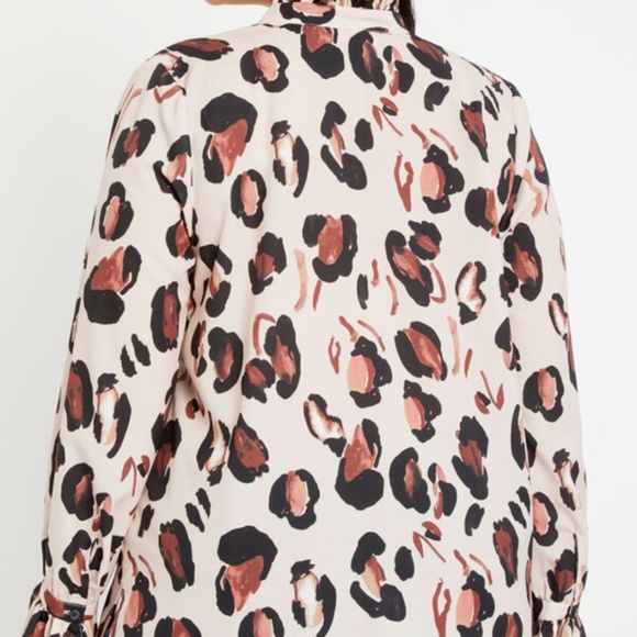 ELOQUII Printed button down blouse with ruffle neck. Size 22W - Picture 4 of 4